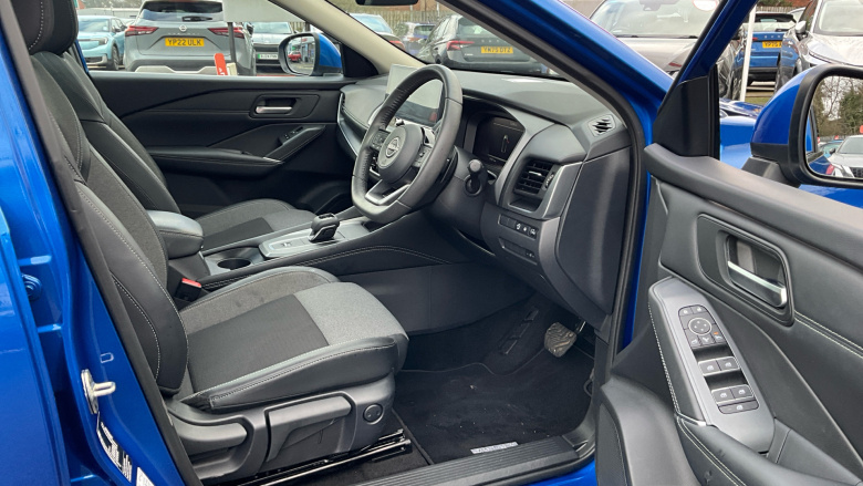 Nissan Qashqai 1.3 DiG-T MH 158 N-Connecta 5dr Xtronic Petrol Hatchback